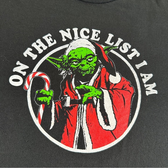 Star Wars Yoda Christmas T-Shirt Large Black “On The Nice List I Am” Holiday - Picture 4 of 6